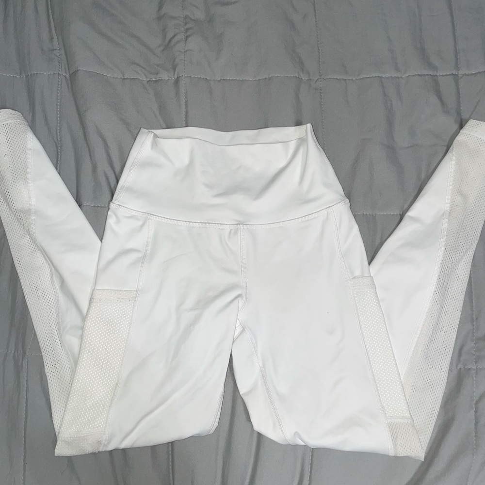 White aerie leggings